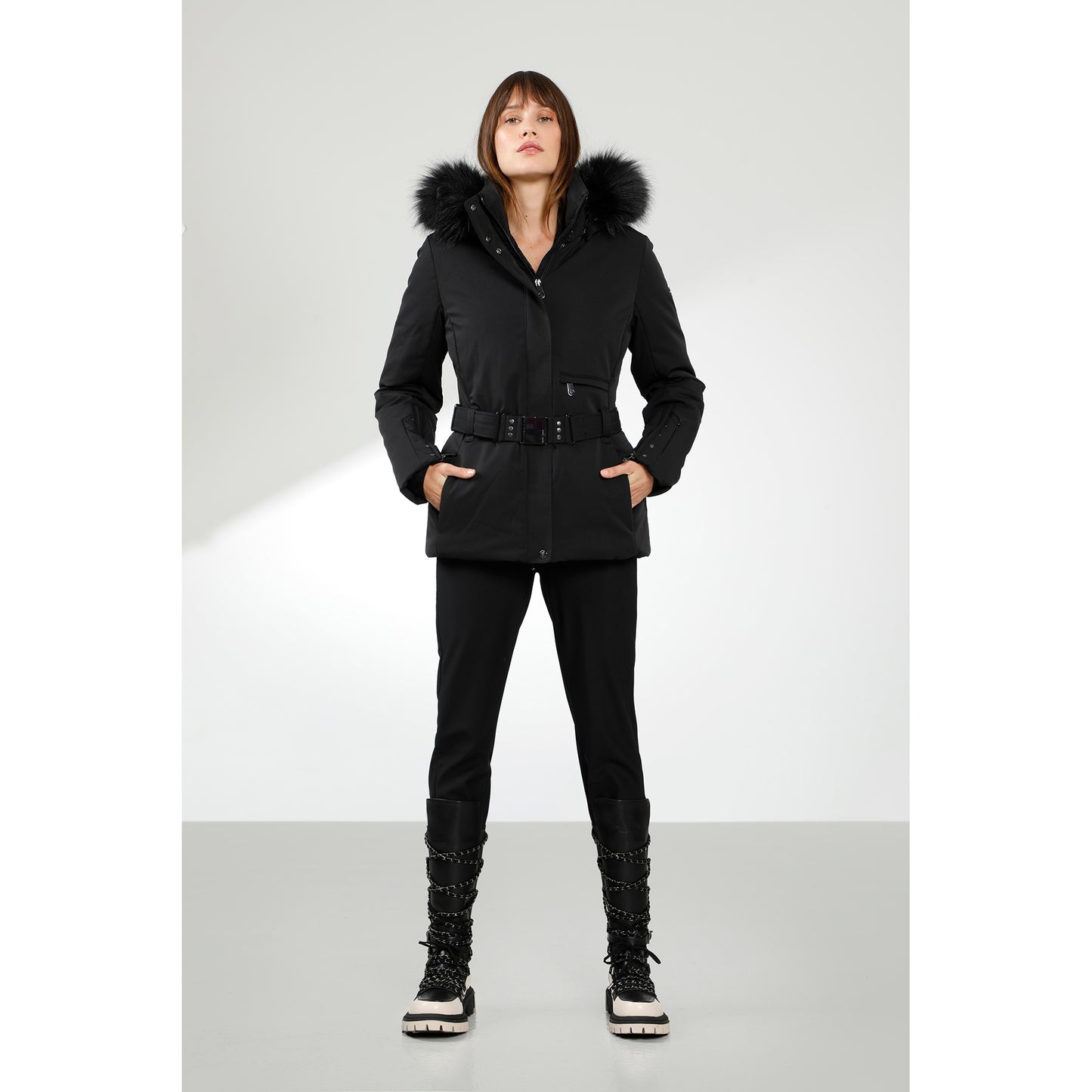 Poivre Blanc 0801 Stretch Ski Jacket with belt in Black.