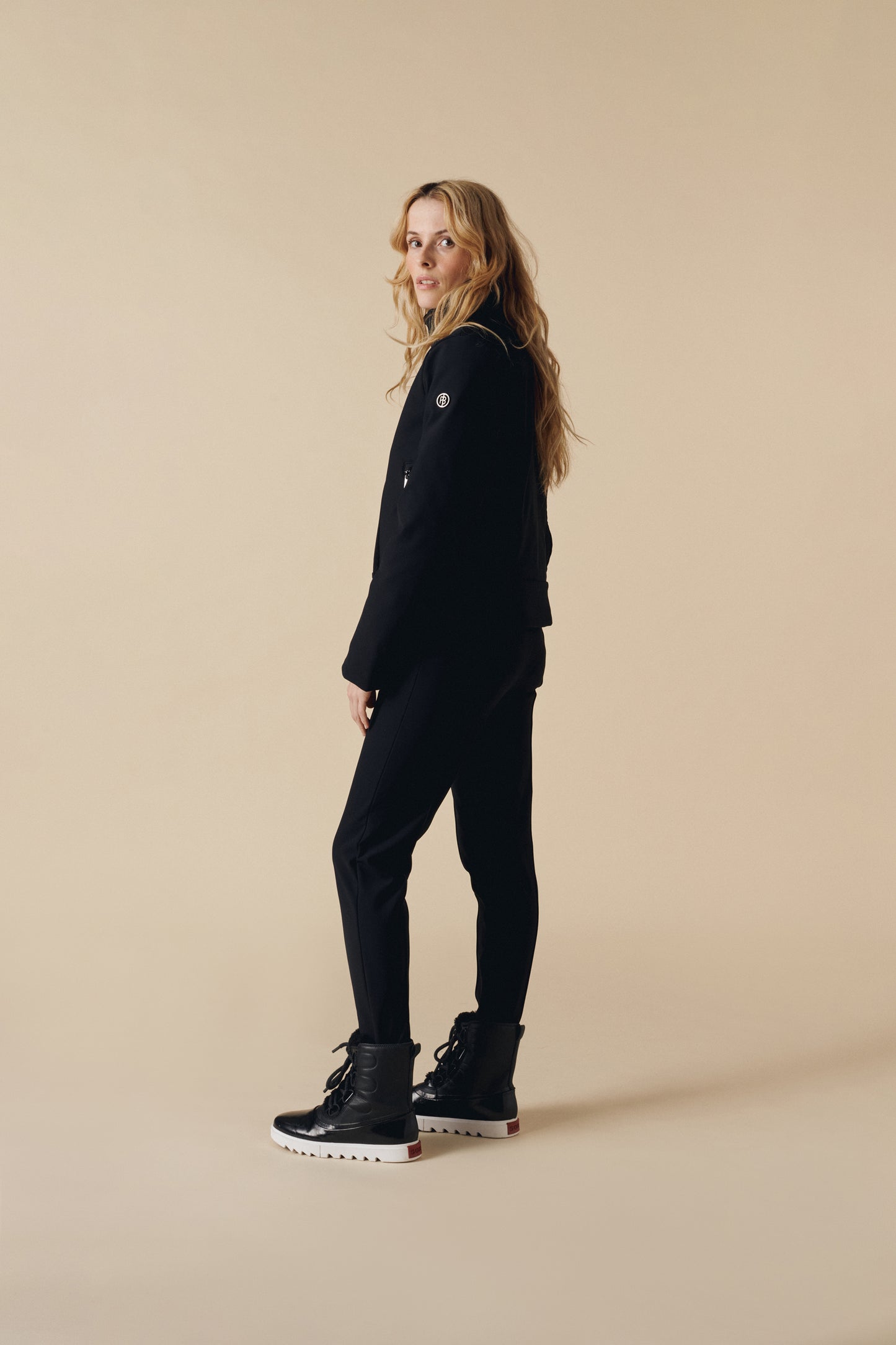 Women's Soft Shell Ski Jacket in Black 1101 Slim Fit