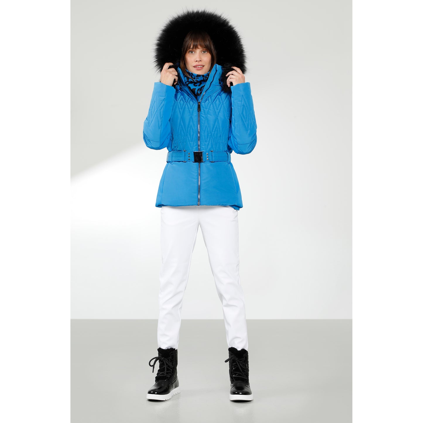 Poivre Blanc Women's Hybrid Ski jacket in White 1003 – Poivre